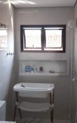Casa à venda com 180m², 3 quartos e 3 vagas