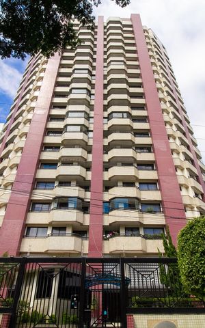 Apartamento à venda com 280m², 4 quartos e 5 vagasFachada