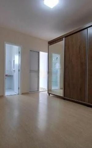 Casa à venda com 134m², 3 quartos e 3 vagas