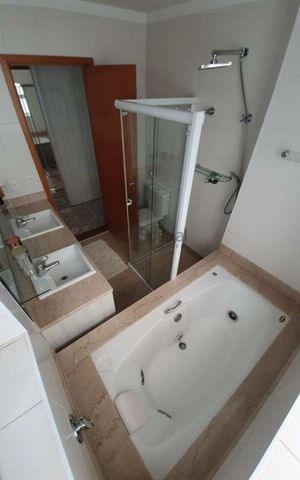Apartamento à venda com 202m², 3 quartos e 4 vagas