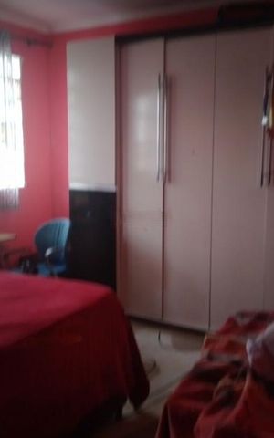 Casa à venda com 70m², 2 quartos e 1 vaga