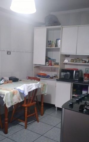 Casa à venda com 70m², 2 quartos e 1 vaga