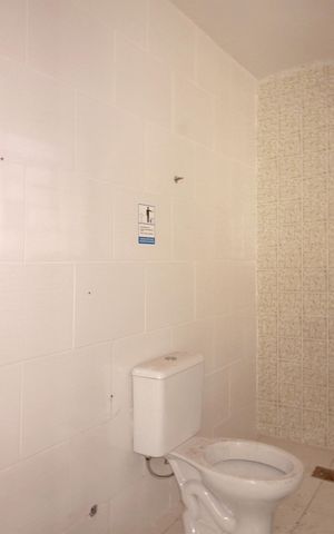 Casa à venda com 200m², 3 quartos e 2 vagasBanheiro