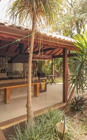 Casa para alugar com 320m², 3 quartos e 3 vagas Casa para alugar com 320m², 3 quartos e 3 vagasQuintal
