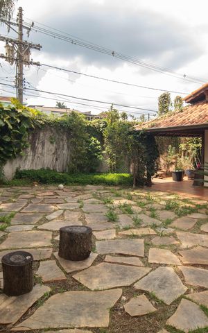 Casa para alugar com 320m², 3 quartos e 3 vagas Casa para alugar com 320m², 3 quartos e 3 vagasQuintal