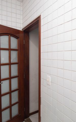 Casa para alugar com 320m², 3 quartos e 3 vagas Casa para alugar com 320m², 3 quartos e 3 vagasBanheiro da Suíte 2