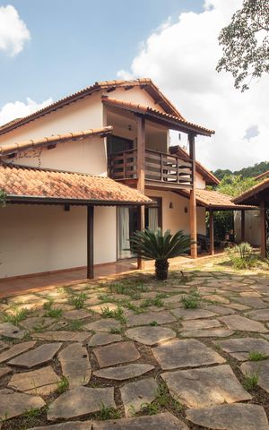 Casa para alugar com 320m², 3 quartos e 3 vagas Casa para alugar com 320m², 3 quartos e 3 vagasQuintal