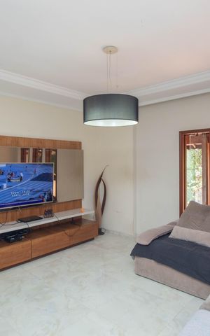Casa para alugar com 320m², 3 quartos e 3 vagas Casa para alugar com 320m², 3 quartos e 3 vagasSala