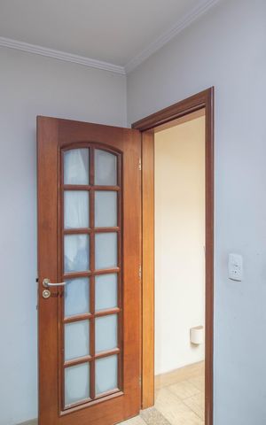 Casa para alugar com 320m², 3 quartos e 3 vagas Casa para alugar com 320m², 3 quartos e 3 vagasCloset da suíte 3