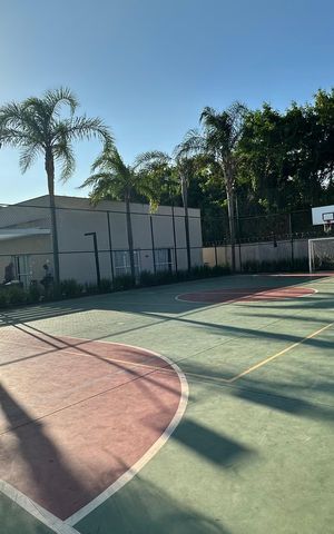 Apartamento à venda com 174m², 3 quartos e 2 vagas Apartamento à venda com 174m², 3 quartos e 2 vagasÁrea comum - Quadra Esportiva