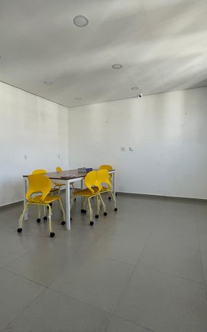 Apartamento à venda com 38m², 2 quartos e 1 vaga Apartamento à venda com 38m², 2 quartos e 1 vagaSala de estudos