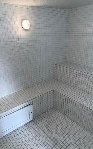 Studio à venda com 35m², 1 quarto e 1 vaga Studio à venda com 35m², 1 quarto e 1 vagaSaúna