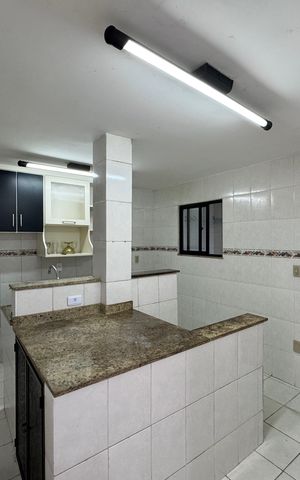 Apartamento à venda com 220m², 3 quartos e 3 vagas Apartamento à venda com 220m², 3 quartos e 3 vagasCozinha