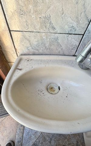 Apartamento à venda com 220m², 3 quartos e 3 vagas Apartamento à venda com 220m², 3 quartos e 3 vagasLavabo - Área externa