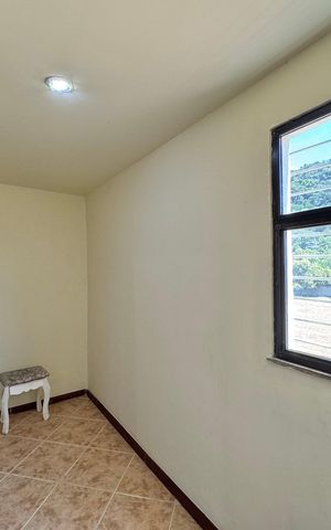 Apartamento à venda com 220m², 3 quartos e 3 vagas Apartamento à venda com 220m², 3 quartos e 3 vagasSuíte - Closet