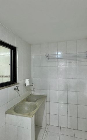 Apartamento à venda com 220m², 3 quartos e 3 vagas Apartamento à venda com 220m², 3 quartos e 3 vagasÁrea de Serviço