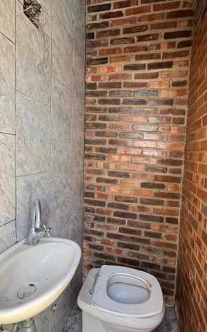 Apartamento à venda com 220m², 3 quartos e 3 vagas Apartamento à venda com 220m², 3 quartos e 3 vagasLavabo - Área externa