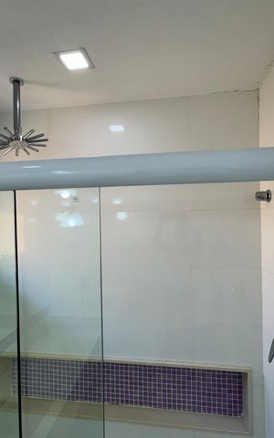 Casa de condomínio para alugar com 550m², 6 quartos e 6 vagas Casa de condomínio para alugar com 550m², 6 quartos e 6 vagasSuíte 5 - Banheiro