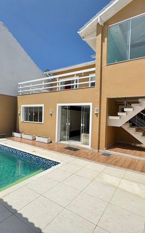 Casa de condomínio para alugar com 550m², 6 quartos e 6 vagas Casa de condomínio para alugar com 550m², 6 quartos e 6 vagasÁrea externa