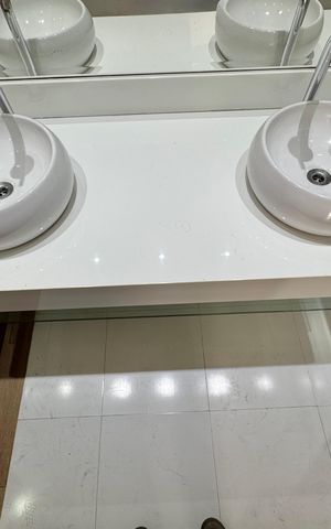 Casa de condomínio para alugar com 550m², 6 quartos e 6 vagas Casa de condomínio para alugar com 550m², 6 quartos e 6 vagasSuíte 4 - Banheiro