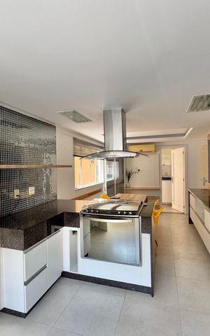 Casa de condomínio para alugar com 550m², 6 quartos e 6 vagas Casa de condomínio para alugar com 550m², 6 quartos e 6 vagasCozinha