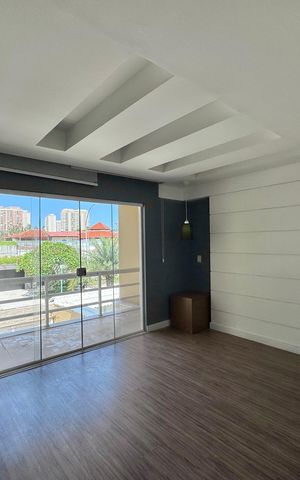 Casa de condomínio para alugar com 550m², 6 quartos e 6 vagas Casa de condomínio para alugar com 550m², 6 quartos e 6 vagasSuíte 3