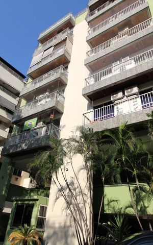 Apartamento à venda com 96m², 4 quartos e 1 vaga Apartamento à venda com 96m², 4 quartos e 1 vagaFachada