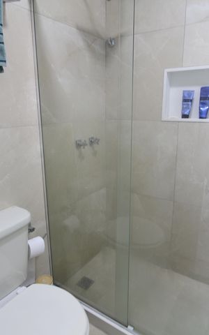 Apartamento à venda com 96m², 4 quartos e 1 vagaBanheiro da Suíte