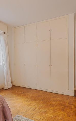 Apartamento à venda com 170m², 3 quartos e 1 vagaQuarto 2