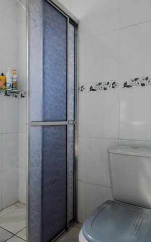 Casa para alugar com 85m², 2 quartos e 2 vagasBanheiro