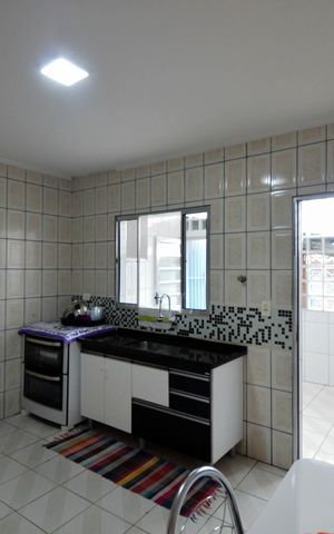 Casa para alugar com 85m², 2 quartos e 2 vagasCozinha