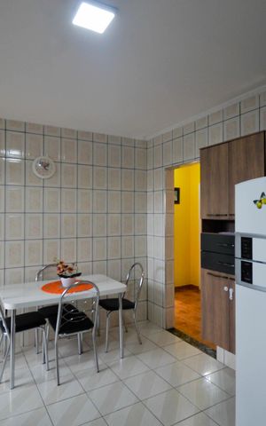 Casa para alugar com 85m², 2 quartos e 2 vagasCozinha