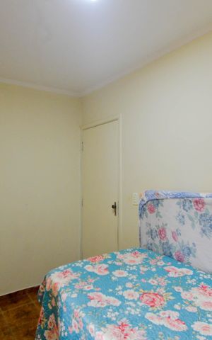 Casa para alugar com 85m², 2 quartos e 2 vagasQuarto 1