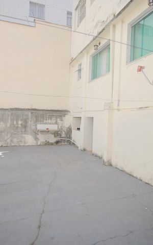 Casa à venda com 357m², 8 quartos e 3 vagasQuintal