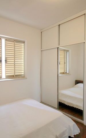 Casa à venda com 357m², 8 quartos e 3 vagasQuarto 2
