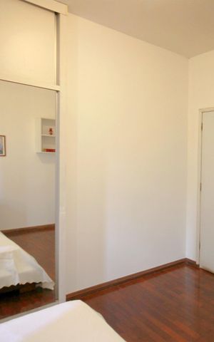 Casa à venda com 357m², 8 quartos e 3 vagasQuarto 2