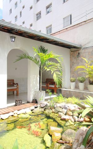 Casa à venda com 357m², 8 quartos e 3 vagasVaranda