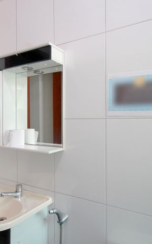 Casa à venda com 357m², 8 quartos e 3 vagasBanheiro 2