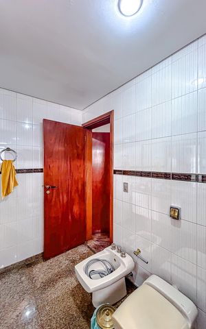 Apartamento à venda com 200m², 3 quartos e 2 vagasBanheiro da Suíte 3