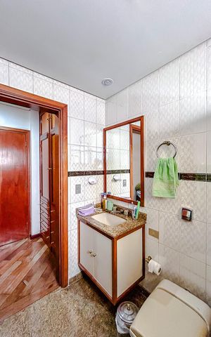 Apartamento à venda com 200m², 3 quartos e 2 vagasBanheiro da Suíte 2