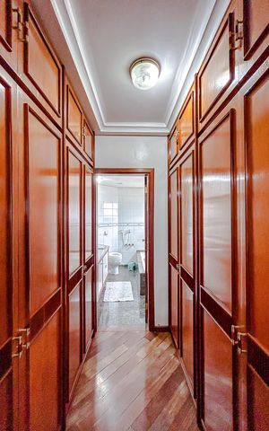 Apartamento à venda com 200m², 3 quartos e 2 vagasCloset da suíte 1