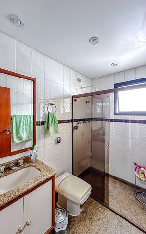 Apartamento à venda com 200m², 3 quartos e 2 vagasBanheiro da Suíte 2