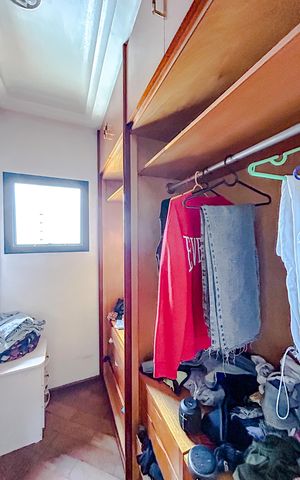 Apartamento à venda com 200m², 3 quartos e 2 vagasCloset da suíte 3