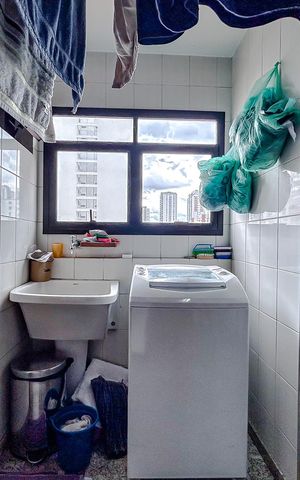 Apartamento à venda com 200m², 3 quartos e 2 vagasÁrea de Serviço