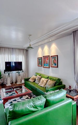 Apartamento à venda com 200m², 3 quartos e 2 vagasSala