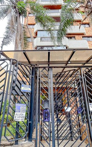 Apartamento à venda com 200m², 3 quartos e 2 vagasFahcada com Plaquinha