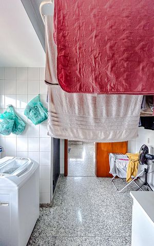 Apartamento à venda com 200m², 3 quartos e 2 vagasÁrea de Serviço