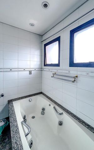 Apartamento à venda com 200m², 3 quartos e 2 vagasBanheiro da Suíte 1