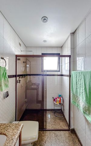 Apartamento à venda com 200m², 3 quartos e 2 vagasBanheiro da Suíte 2