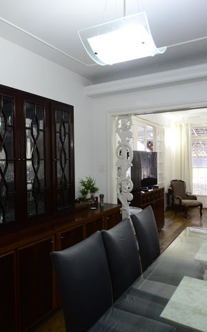 Casa à venda com 180m², 4 quartos e 1 vagaSala